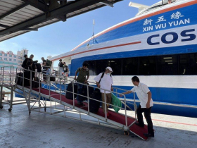 金門小三通上演海上版「空中監獄」！中國公安悄送10詐騙犯遣返台灣…乘客驚：好歹也講一下