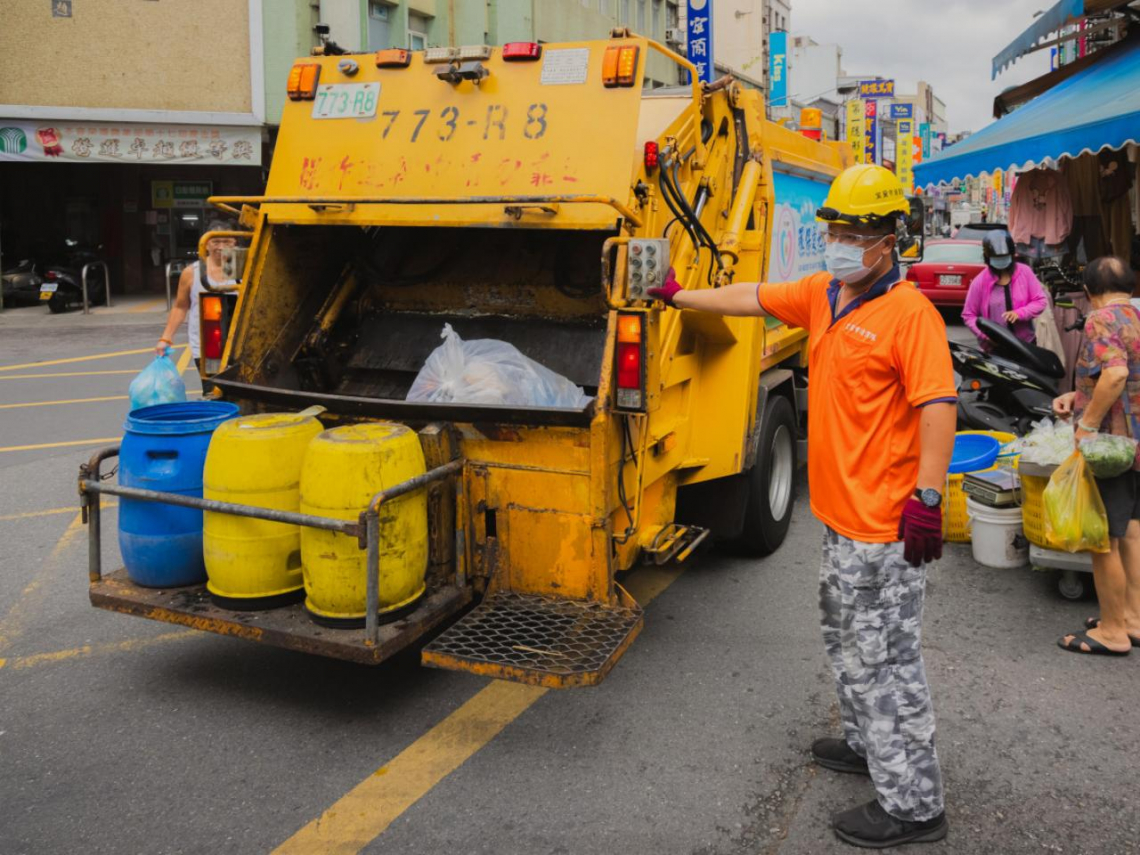 廚餘養豬2027年全面禁止、過渡期禁用家用廚餘！每天「2千噸廚餘」如何去化？桌榮泰：4管道下手