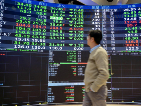 存股族快看！2026高息股有哪些？這兩檔殖利率衝破6%、它連39年配息，金融股、航運股誰被點名？