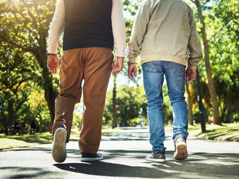 40歲心臟名醫竟猝死、7成患者沒預兆就倒下！醫學博士揭「護心最強秘訣」：走路2技巧，把心臟變有力