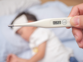 B流中鏢拉肚子跟腸胃炎哪不同？醫揭B型流感典型症狀「診所驗出不少」…一表看懂AB流感、感冒差異