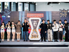 高雄跨年晚會啟動倒數！陳漢典、木木搭配主持嗨翻天  Wing Stars、AcQUA源少年熱力唱跳 　號召粉絲跨年夜夢時代見