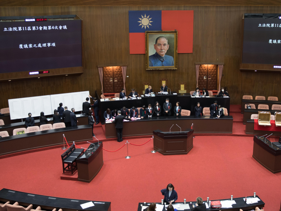 不副署不公布是什麼？前最高法院法官喊話藍白發動倒閣：讓違憲的行政院長下台「解散國會來比新民意」