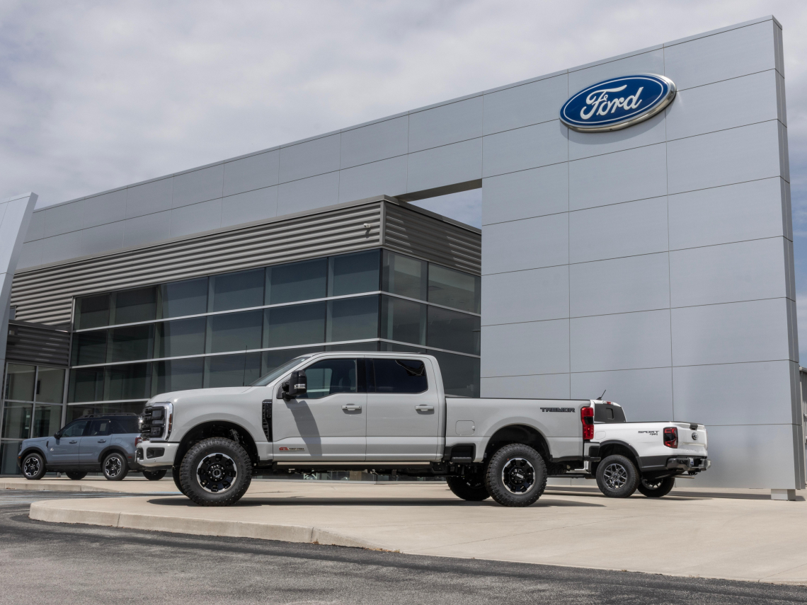 福特電動車不玩了，認賠195億美元！執行長嘆「就是賣不動」，轉向油電車…哪些型號不生產了？