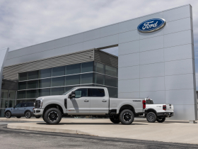 福特電動車不玩了，認賠195億美元！執行長嘆「就是賣不動」，轉向油電車…哪些型號不生產了？