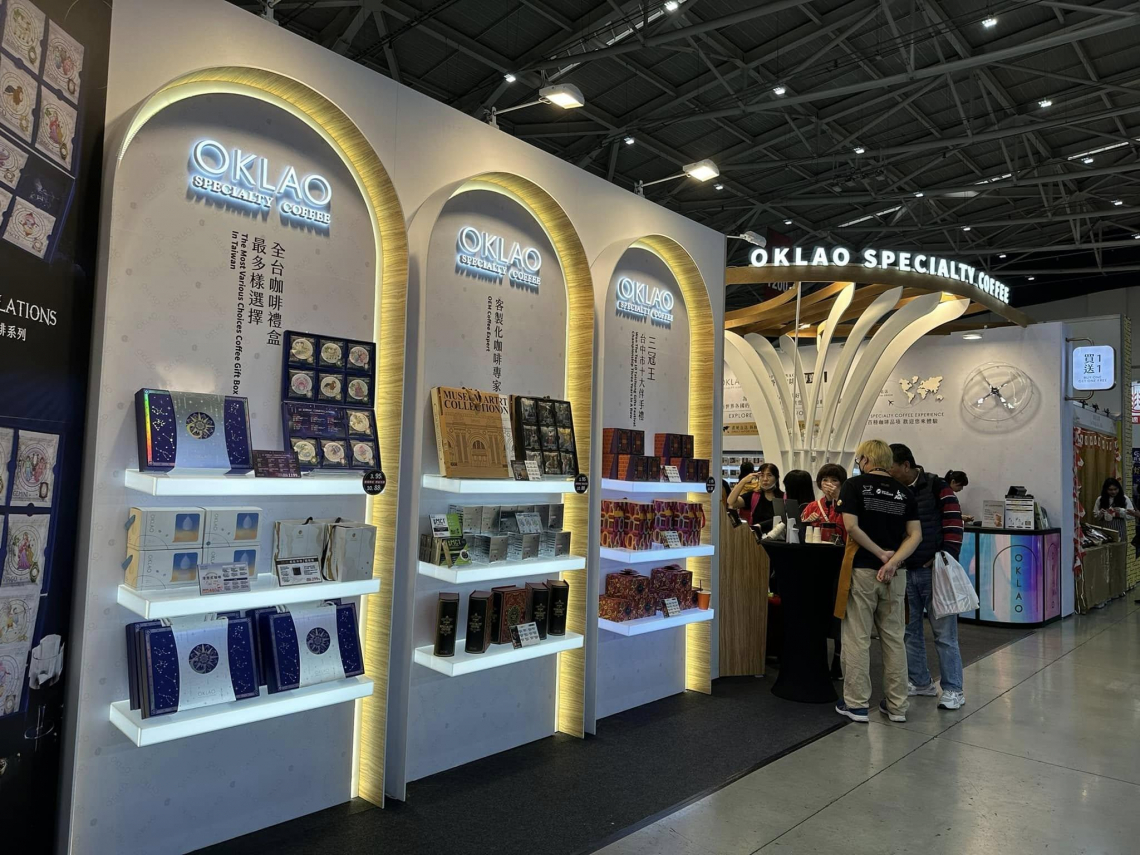 「歐客佬」爆拿他牌咖啡豆假冒「藝伎」高價賣！官方稱標示錯誤下架…老客戶喊若涉詐欺該收攤，檢方介入