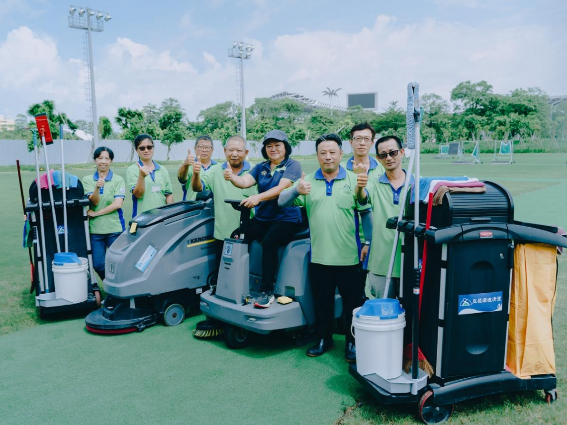 2025友善就業菁采獎｜世代共榮組》缺工海嘯下的最強「人才資產表」！看這5家企業如何把「代溝」變「競爭力」？