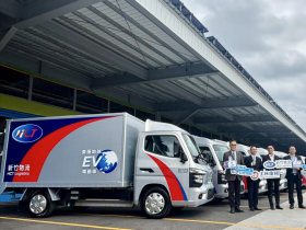 新竹物流全台首支電動物流車隊亮相！鴻海電池、士電馬達加持，國產化比例逾9成