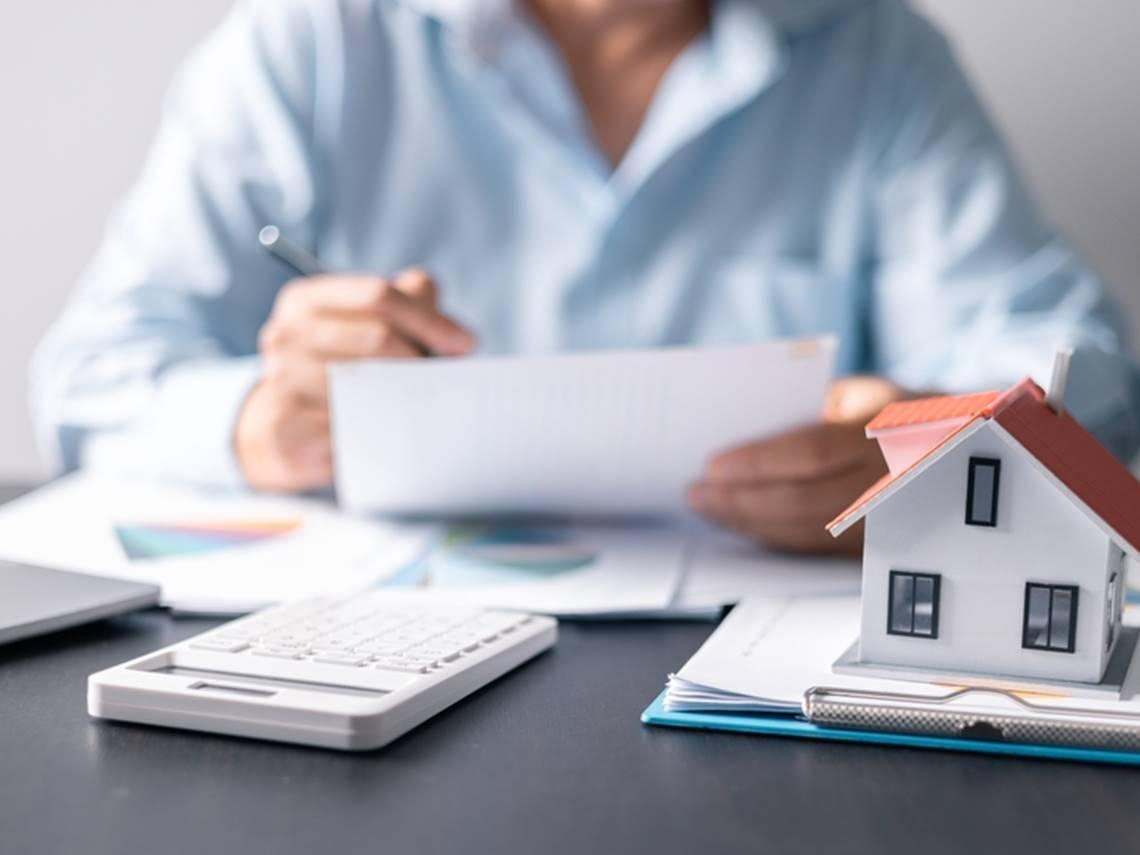 贈與稅免稅額244萬怎麼用？父母2000萬房過戶子女，忽略這細節打退堂鼓…除了土地增值稅，它也是大麻煩