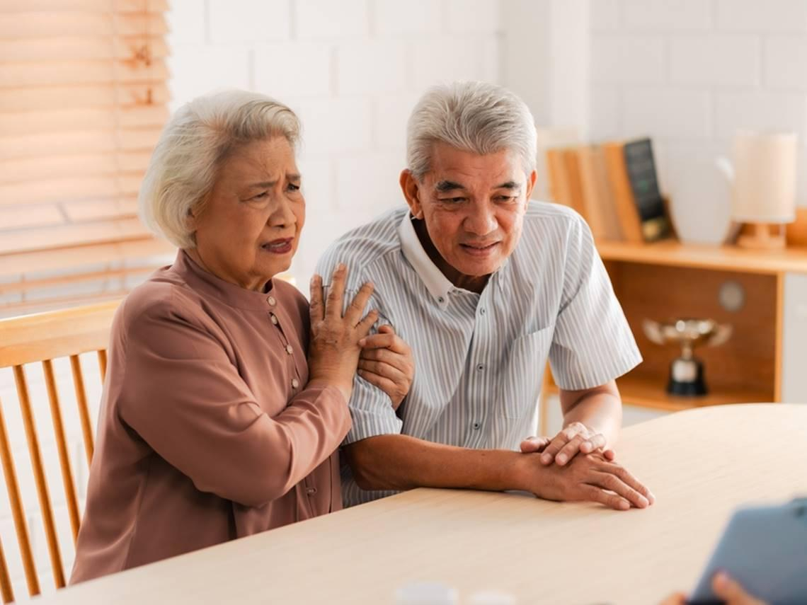 老夫妻存2千萬、入住每月8萬養老院「人生最後豪奢」！3個月吃膩飯菜、院內打轉：賠大筆違約金也要逃