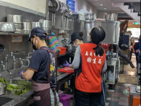 林聰明沙鍋魚頭爆外帶有「完整大蟑螂」！急發聲明：這品種廚房不常見「光華店無限期停業」