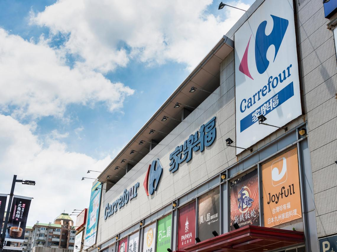 瑞幸咖啡來台挑戰星巴克？統一董座羅智先「歡迎」！談家樂福連關8分店，曝收攤原因：不見得是壞事