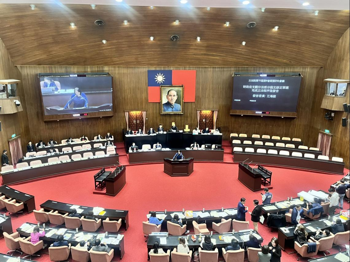 2026總預算通過了嗎？史上首度跨年仍未付委！卡關原因、預算沒過衝擊、施政影響，三讀時程未知怎麼辦