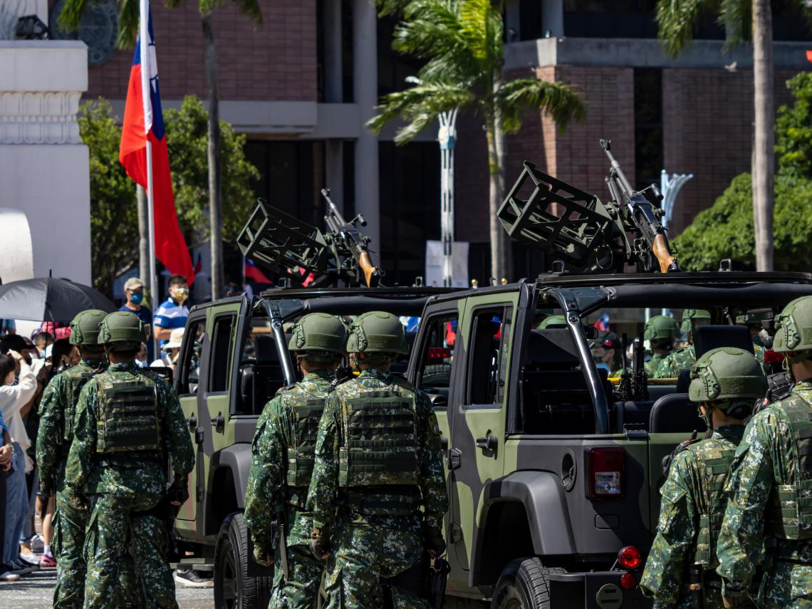 中共軍演距離史上最近，為何開戰可能性仍不高？謝金河：3成民眾自認中國人「買台灣更划算何必打」