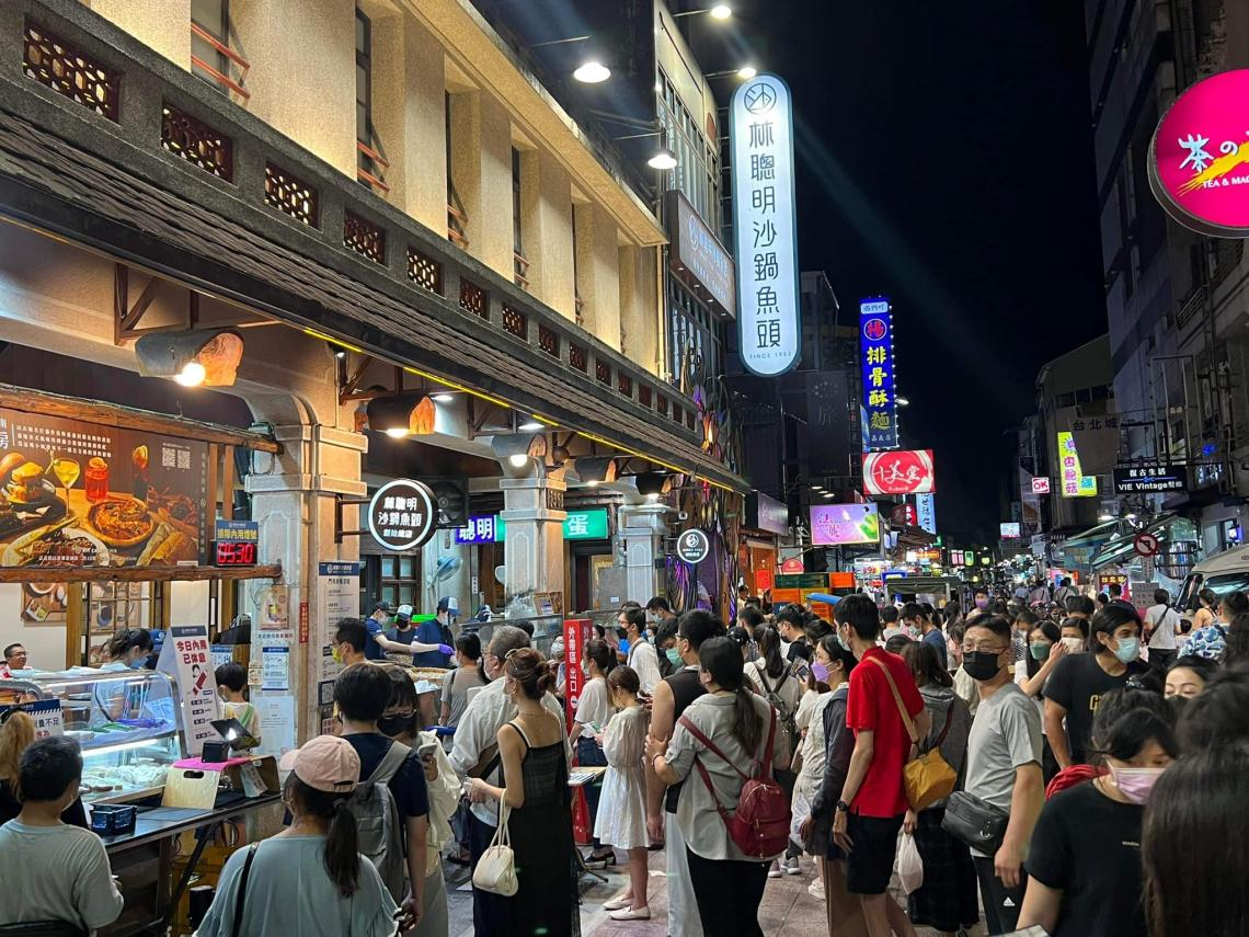 林聰明沙鍋魚頭事件為何成「危機處理教科書」？社群時代下，餐飲業如何管理食安風險與品牌信任