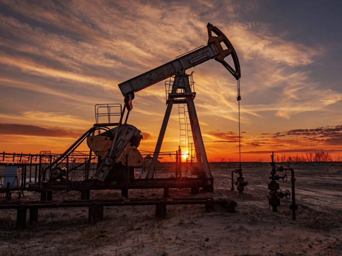 歐盟CBAM上路、川普重押便宜石油，氣候轉型不確定時代，台灣出口企業如何以雙軌策略因應？