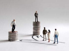 不是醫師、工程師，台灣3大最賺錢行業揭曉！做這行月薪快7萬、眾人以為黃昏產業...薪資金字塔曝光