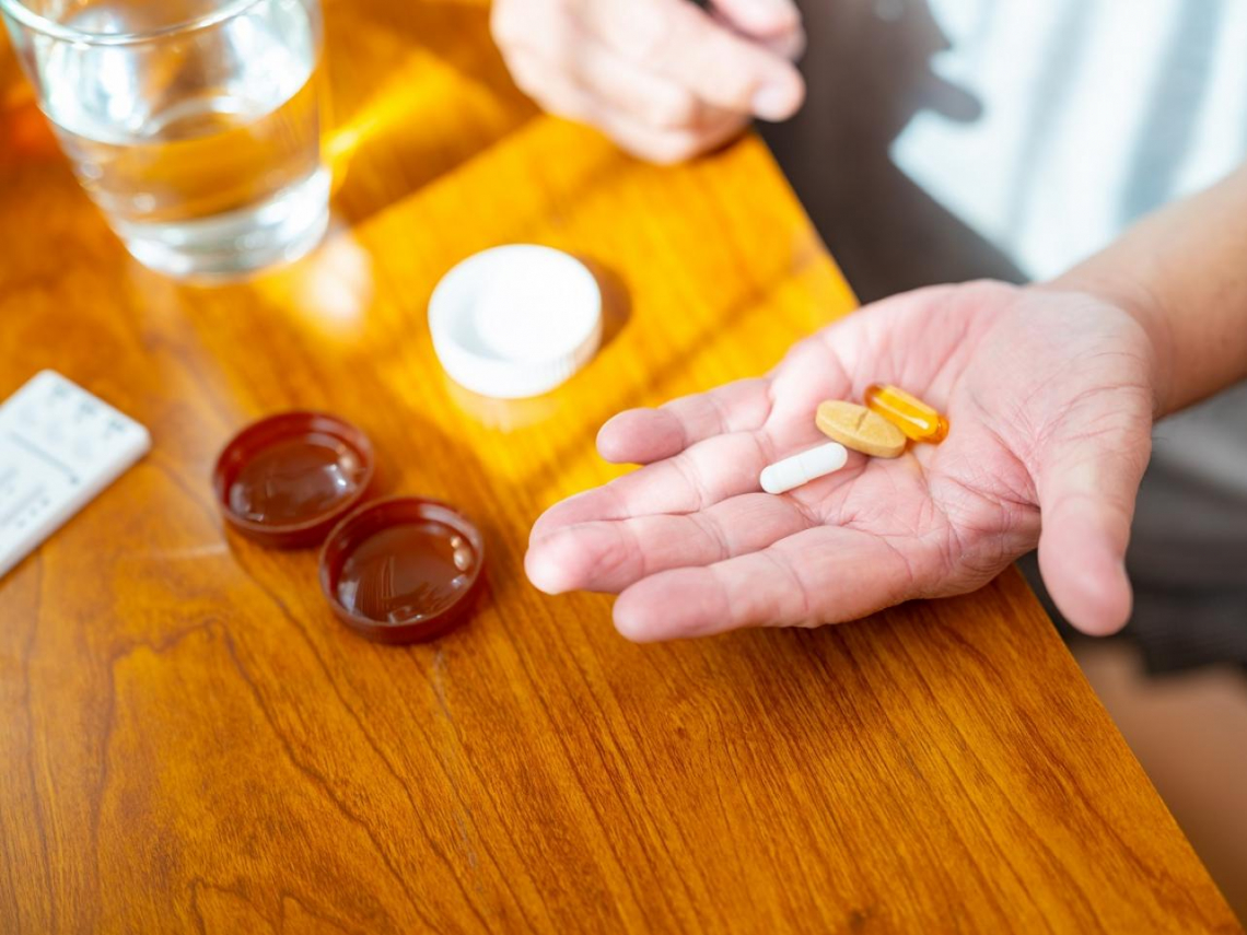 每年1500萬人吃止痛藥！健保前5大用藥占兩席…NG吃法恐釀肝衰竭、腎損傷「吃幾天就出事」