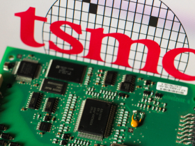 台積電法說報喜ADR創新高，領漲美股衝、輝達超微齊揚！魏哲家打破AI泡沫疑慮，股價直上2000元？