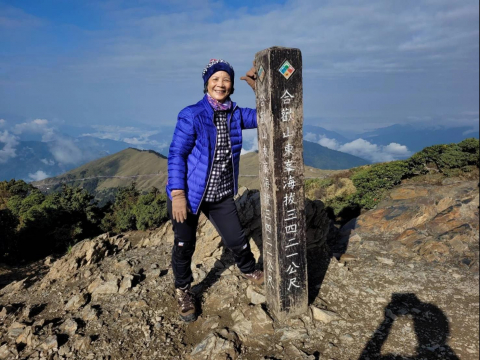 中年喪偶、66歲罹癌，「最認真阿嬤」靠運動學習走出人生低谷！72歲單車環島：最艱難，只是一瞬間的勇敢