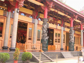 行天宮開月薪4.8萬「包三餐+住宿」找人，每年還能去日本玩！徵才條件曝光，全符合最後主考官是他！