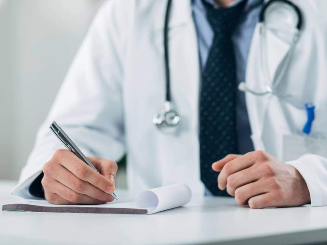 10萬滾出10億！麻醉科醫師38歲提早退休，49歲腸癌末期、剩不到1年壽命，留給女兒終身受益的3個股票投資技巧