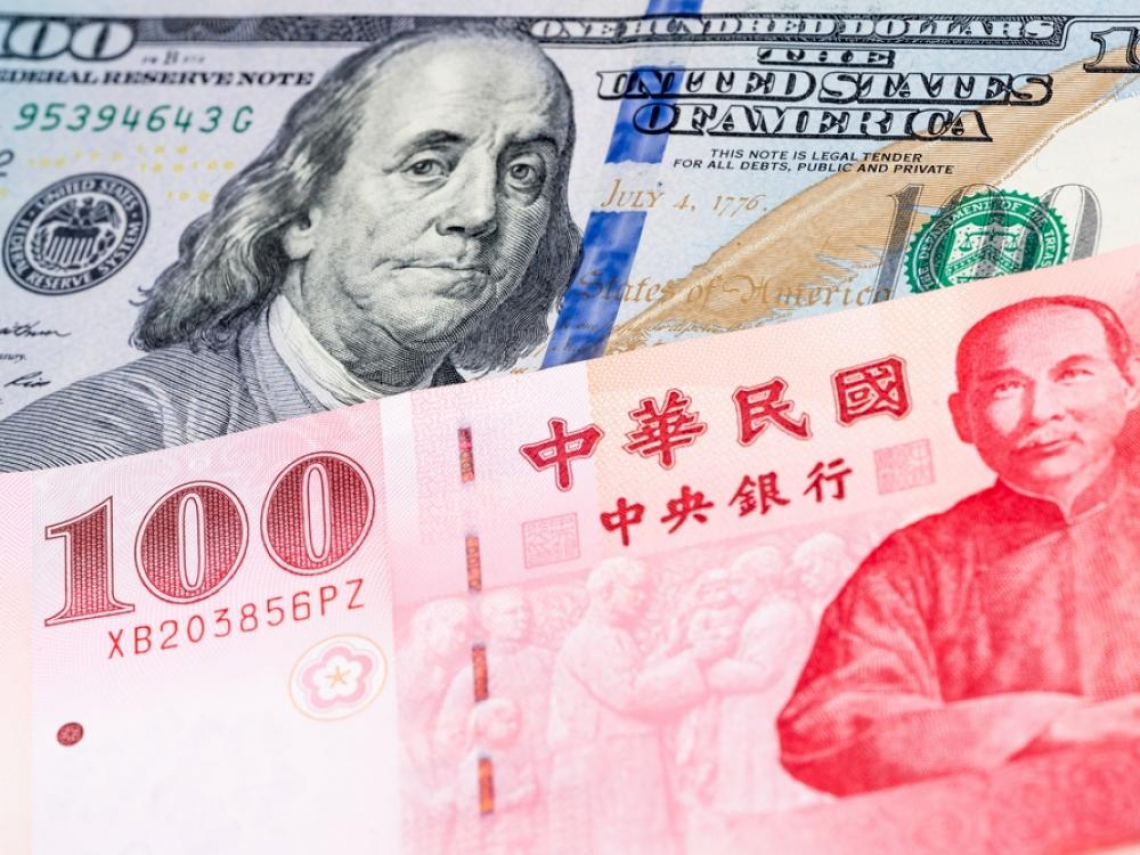 台幣「一原因」將貶向32元！美元曝險部位全球第一高，IMF示警不成比例地巨大，兌美金匯率影響是？