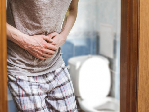 44歲男血便誤當痔瘡，檢查驚見3公分腫瘤！平均每天47人罹腸癌…醫示警：瘜肉5年恐變癌