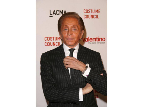 93歲范倫鐵諾辭世，曾客串《穿著PRADA的惡魔》，好萊塢女星、皇室御用設計師…「經典紅」成絕響