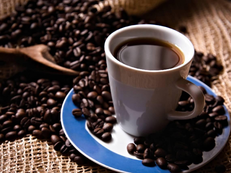 哪3種人不要喝咖啡？最新研究揭開咖啡抗氧化、防癌真相：一天超過●杯「心臟病風險暴增26％」