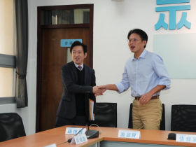 送黃國昌資料酸「非密件可帶出去看」眾人笑翻...張惇涵率被提名人拜會朝野黨團：總預算付委就能公開辯論