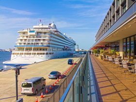 扯！搭郵輪錯過通關時間，台客急叩代表處求救不成，竟要「警察帶人下船」…官方還原作業流程