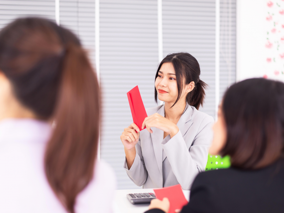 2026過年上班薪水怎麼算、哪幾天有加班費「能領雙倍錢」？9天過年薪水攻略：一文拆解計算公式