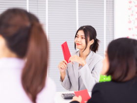 2026過年上班薪水怎麼算、哪幾天有加班費「能領雙倍錢」？9天過年薪水攻略：一文拆解計算公式