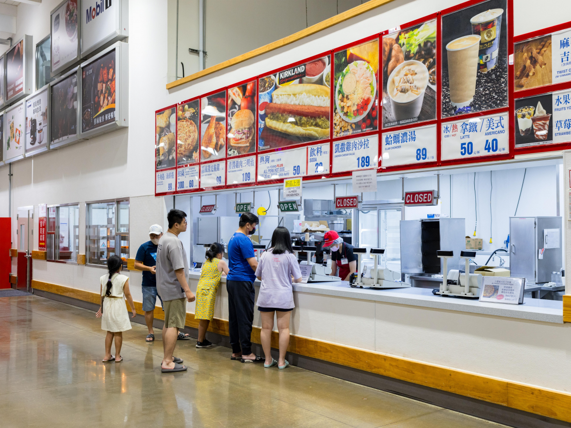 好市多熟食區「非會員禁入」？官方證實今年4大新制之一！掃卡會在哪裡掃？先看Costco美國怎麼做