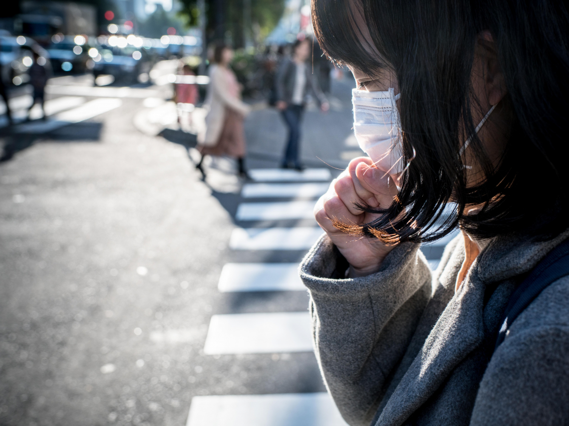 日本旅遊當心流感警報！單周6萬人就醫、A流B流症狀有哪些？大S流感肺炎病逝1年…出國必做3件事