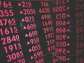 台股反彈收斂，3萬2能守住？華邦電、南亞科、晶豪科一度殺跌停，記憶體股怎麼了？老手3點這樣看