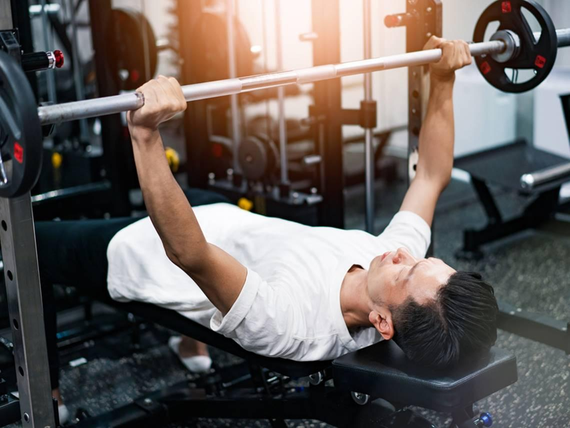 紙片男每天重訓吃高熱量，慘變肥宅「狂長7公斤脂肪」！為何多吃多練沒用？醫師揭快速增肌秘訣