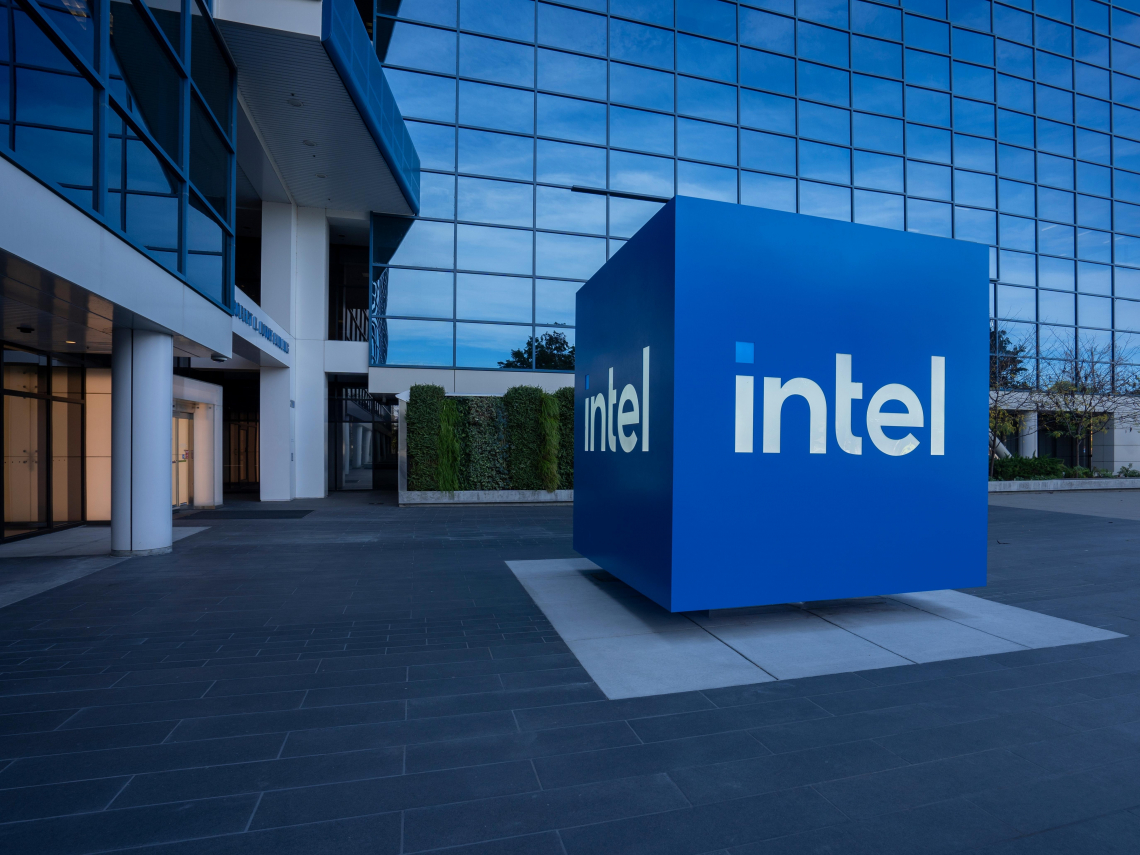 陳立武背水一戰！英特爾宣布進軍GPU，延攬「神秘」首席架構師，能否挑戰輝達霸權地位？