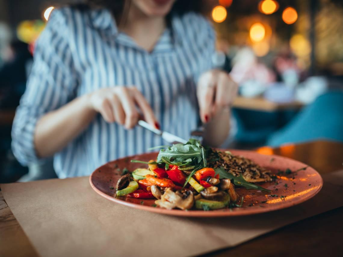 吃對食物防失智，大腦年輕7歲！哈佛醫生親身實證：能讓大腦「幸福」10大食物，一週菜單這樣吃