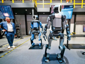 輝達AI戰隊系列4一輝達真正對手不是晶片同業，雲端服務商自研晶片搶市占，黃仁勳如何應戰？