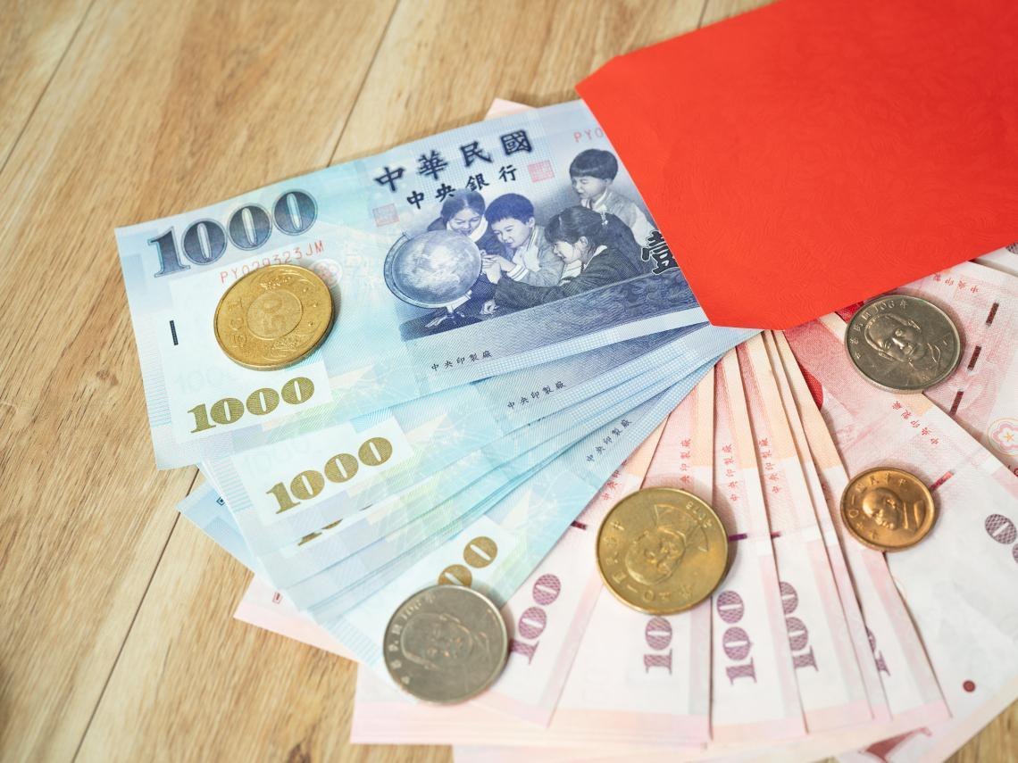 2月發錢了！勞退、勞保年金、國民年金...勞保局18筆給付領到月底，「這群人」今天一次入帳近4萬