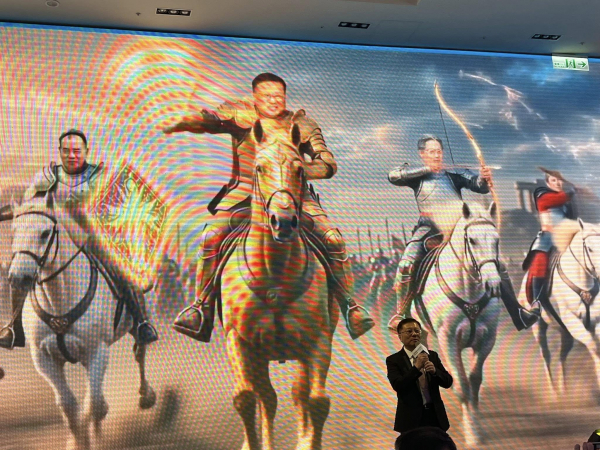 出席鴻海小金雞樺漢旺年會，這一幕讓謝金河印象深刻！5年級大老闆誰最有潛力？欽點這3人：值得期待