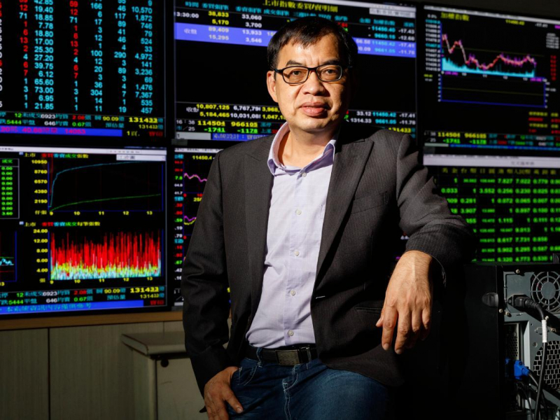 聯準會恐「暴力降息」6碼？2026下半年股債雙噴…買0050不如買台積電？億元教授：這3檔「安心股」閉眼買