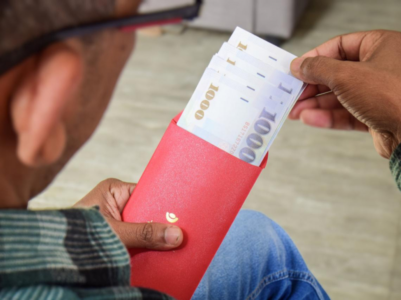 年終獎金入帳僅84元，傷害不大侮辱極強！老闆沒寫進合約就「絕對不必發」？律師拆解年終獎金7個魔鬼細節