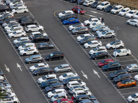 美製車價估降一成！龔明鑫：會取代歐日進口車，而非國產車 ... 洪申翰允30億補助連結就業保障