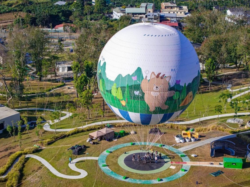2026南投新景點「九九峰氦氣球樂園」試營運！門票價格、預約官網、氦氣球搭乘須知、交通停車全攻略