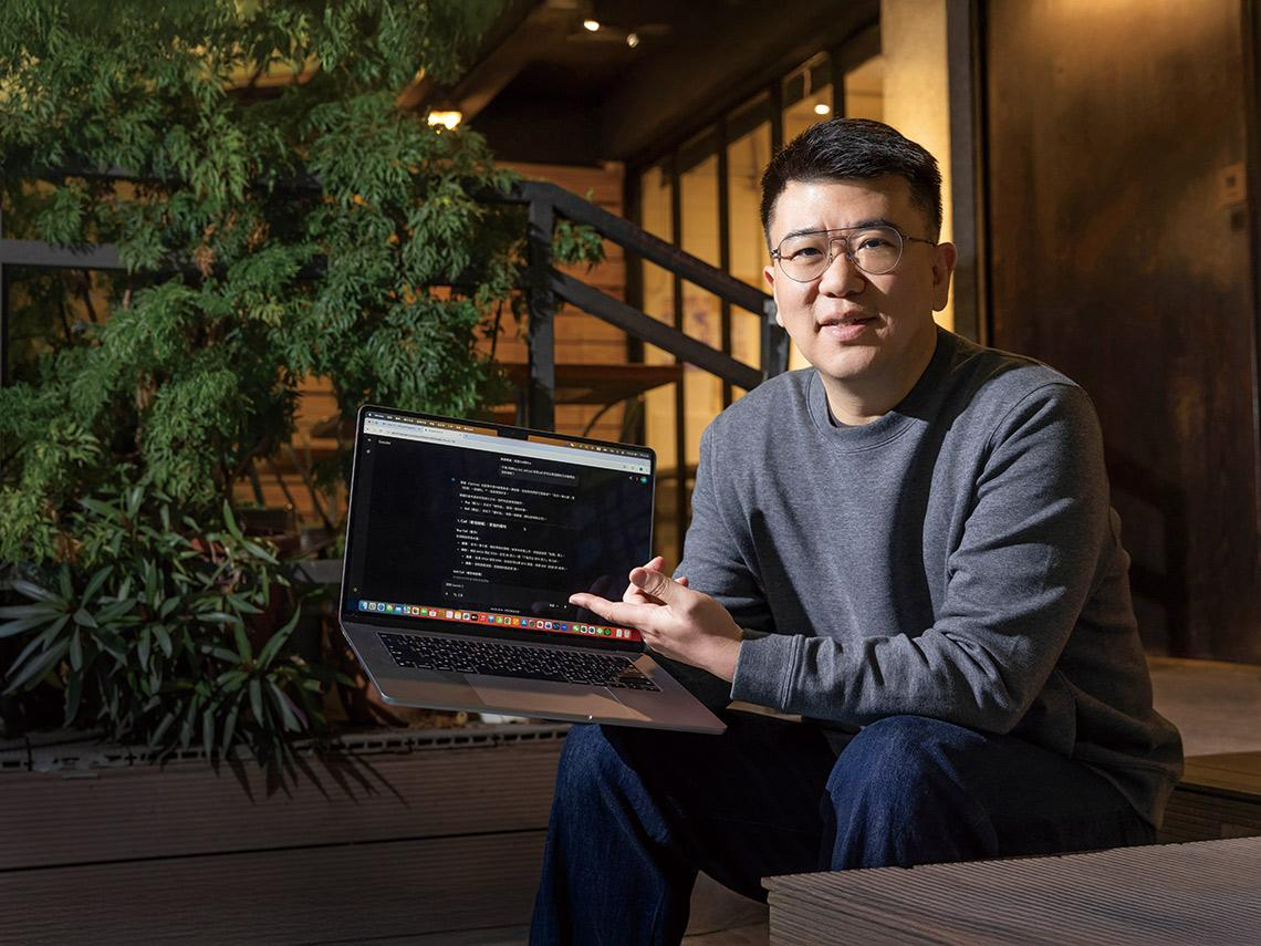 百搭口譯員Mark 買股實戰、與AI對話磨底氣