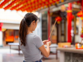 犯太歲意思？犯太歲會怎樣？馬年「4生肖」注意！化解方式、安太歲時間、光明燈怎麼點一次看