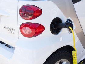 台美對等貿易協定》零關稅美國車來了？經濟部30億助國產車轉型，盤點台廠電動車3大機會